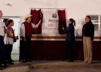Sheinbaum y Montiel visitan tienda de Bienestar en Durango