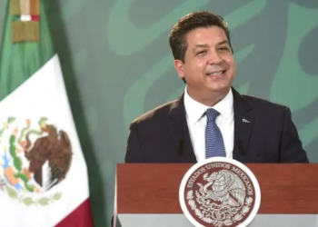 Ficha roja de Interpol contra Cabeza de Vaca no fue cancelada, sino suspendida: FGR