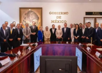 Sheinbaum se reúne con el CCE para revisar avances del Plan México