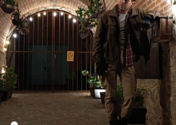 “Flores del Otoño” lanza su nuevo sencillo “Réquiem” en todas las plataformas