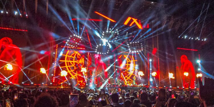 DON OMAR IMPACTA EN OAXACA CON SHOW REVOLUCIONARIO Y TECNOLOGÍA NUNCA ANTES VISTA; ANUNCIA BOLETOS DISPONIBLES PARA EL ESTADIO AZTECA EN NUEVAS ZONAS