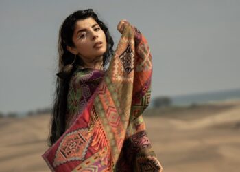 NIKKI FÖLK PRESENTA SU CANCIÓN “CANTO SAGRADO” UN RECORDATORIO DEL PRESENTE COMO ESPACIO SAGRADO