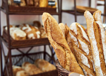 La Baguette: un icono de la panadería francesa