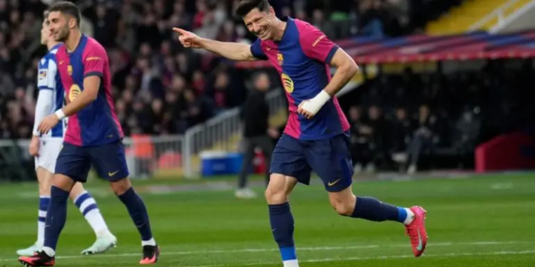 Barcelona golea a la Real Sociedad y se mantiene como líder en LaLiga