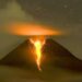 Alerta máxima por volcán en Indonesia que entró en erupción