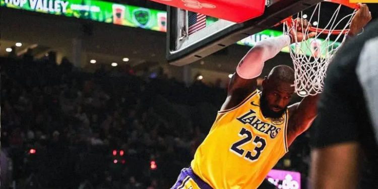 Lesión en la ingle alejará a LeBron James de las duelas al menos una semana