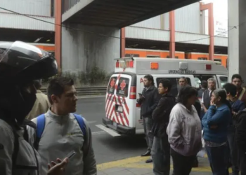 Persona se arroja al paso del tren en San Antonio Abad, Línea 2 del Metro