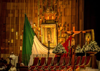 Misa en honor al Papa Francisco en la Basílica de Guadalupe; aquí la hora