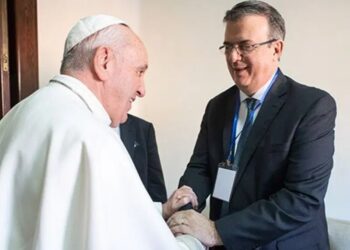 Marcelo Ebrard lamenta muerte del Papa Francisco