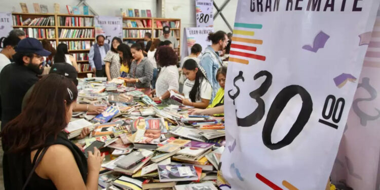 Alistan el Gran Remate de Libros 2025 en el Monumento a la Revolución