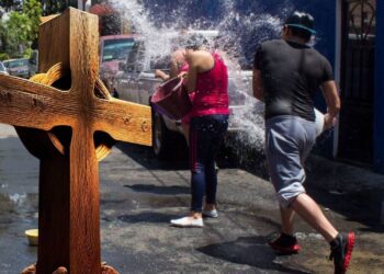 Sábado de Gloria: la multa de 11,300 pesos por tirar agua en este municipio del Edomex