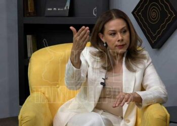 Cabeza de Vaca me teme y teme perder su impunidad: Tania Contreras