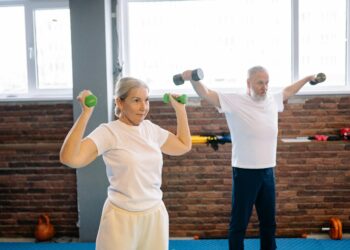 Moverse: Un hábito que cambia la trayectoria del envejecimiento