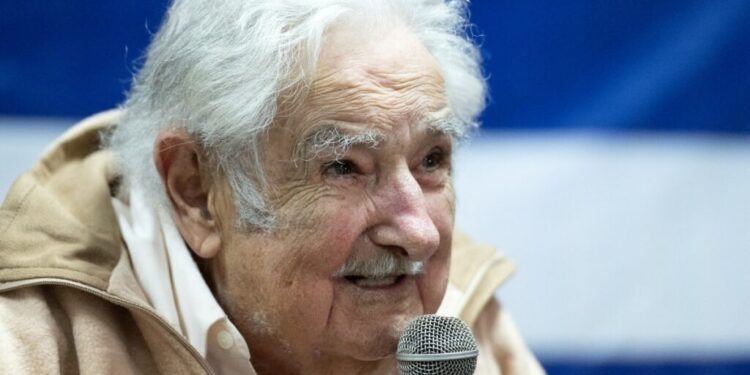 Pepe Mujica atraviesa fase terminal del cáncer que padece