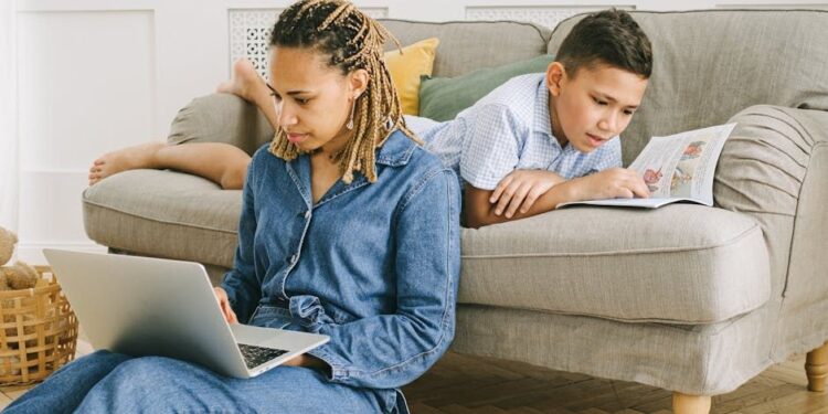 Ser madre y profesionista: UMAD ofrece programas en línea pensados para mujeres que quieren superarse