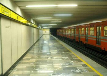 Metro cerrará tres estaciones cerca del AICM este viernes por bloqueos de la CNTE