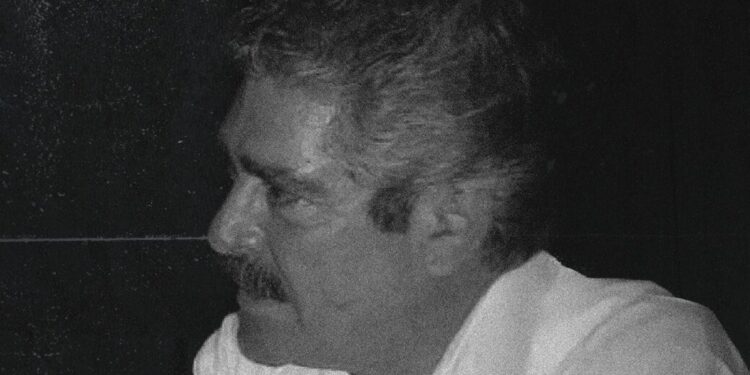 “Tiempo de Salmones”: la luminosa travesía de Edmundo Salas Garza por las aguas profundas de la memoria y la historia