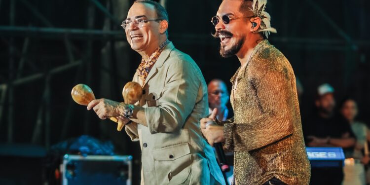 JIMMY RODRÍGUEZ Y GILBERTO SANTA ROSA: UN DUETO HISTÓRICO QUE HIZO VIBRAR AL SALSA FEST VERACRUZ 2025