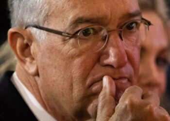 Exhiben caso Salinas Pliego: Grupo debe 74 mil mdp de impuestos, según gobierno