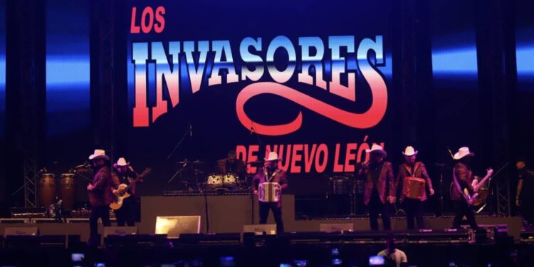 Muere Homero de León, fundador y exbajista de Los Invasores de Nuevo León