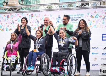 Kiprotich y Kibor conquistan el Medio Maratón de la CDMX; Kathia García sube al podio