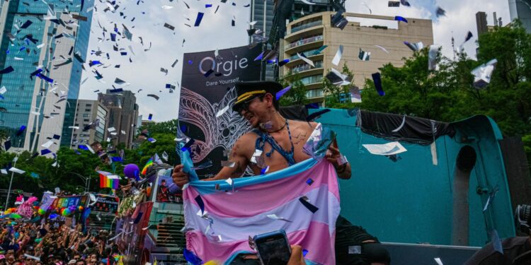 Neidan Macías y Translúcido: el latido transmasculino que estremeció el corazón del orgullo