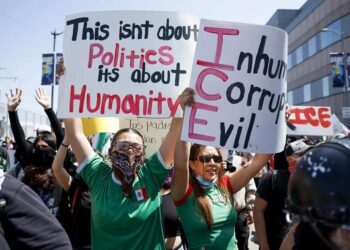 Un mes de redadas migratorias convierte a Los Ángeles en símbolo de resistencia en EE.UU.